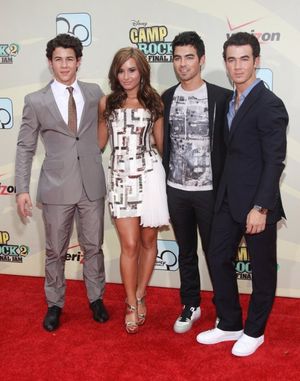Nick Jonas, Demi Lovato, Joe Jonas and Kevin Jonas Photo