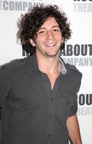 John Magaro Photo