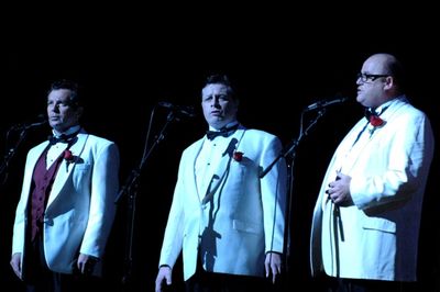 Finbar Wright, Anthony Kearns, Ronan Tynan Photo