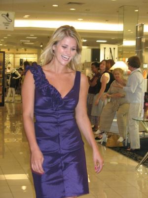 Laura Thomas Sonn @ BroadwayWorld Laura Thomas Sonn Photo