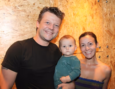 Jeremy Kushnier with his wife and daughter Photo