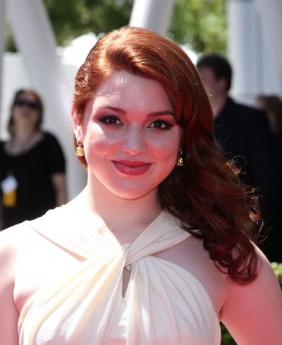 Jennifer Stone Photo