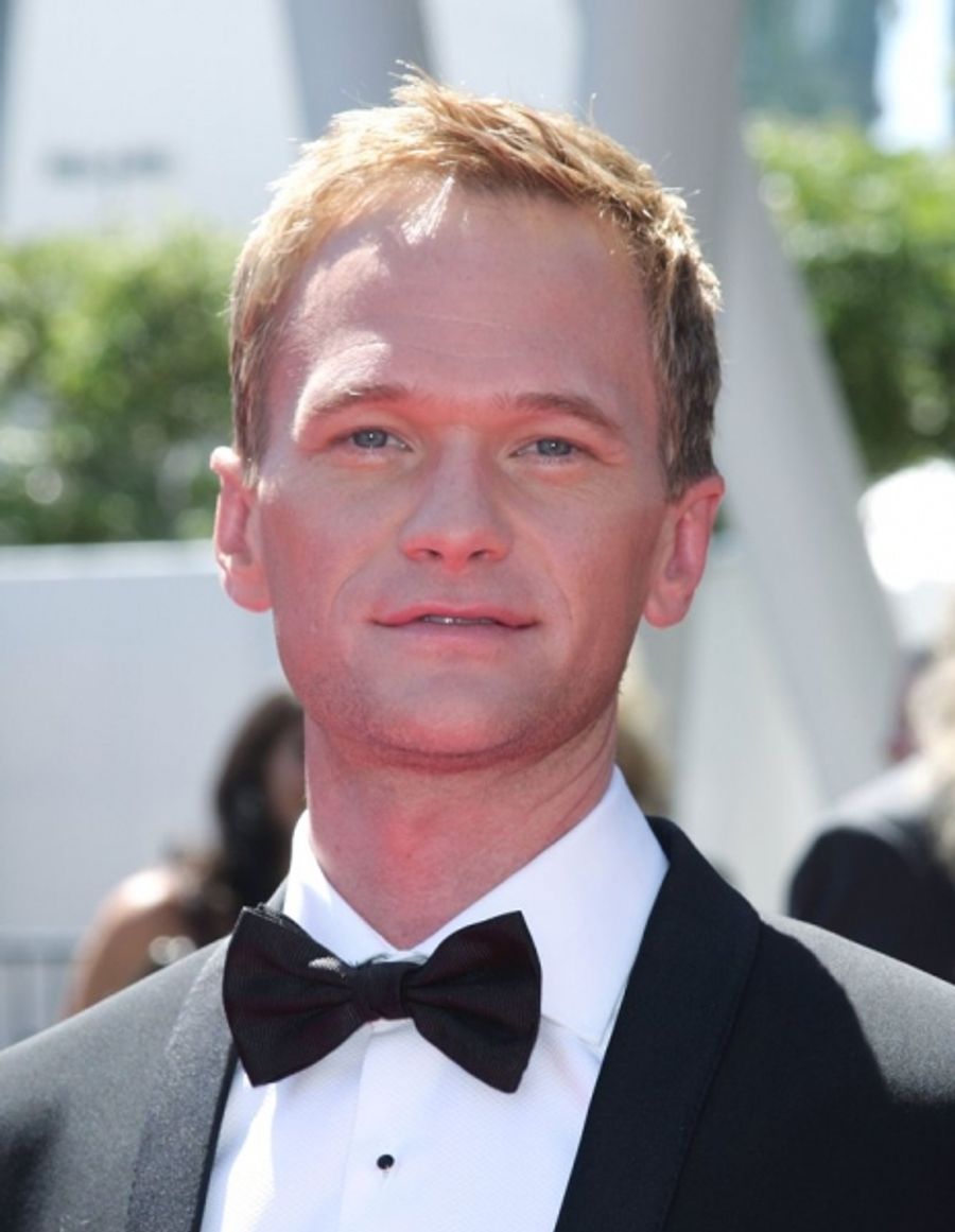 Photo Coverage: Chenoweth, Cumming, Harris, GLEE & More at the 2010 Creative Arts Emmy Awards Image