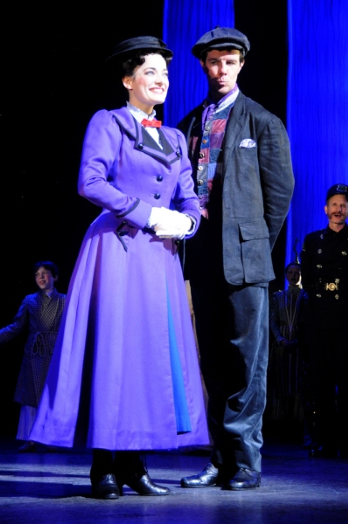 Photo Coverage: Gavin Lee Returns to MARY POPPINS  Image