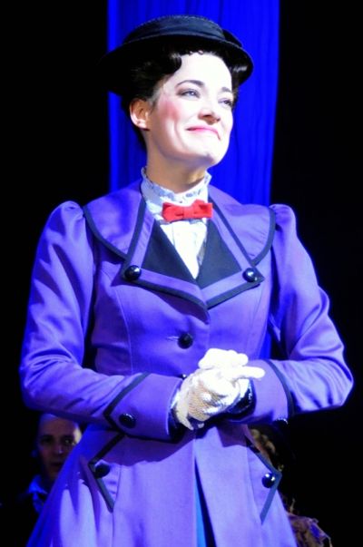 Laura Michelle Kelly Photo