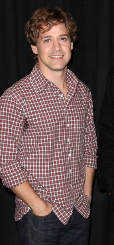 T.R. Knight Photo