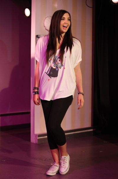 Ashley Holmes
 Photo