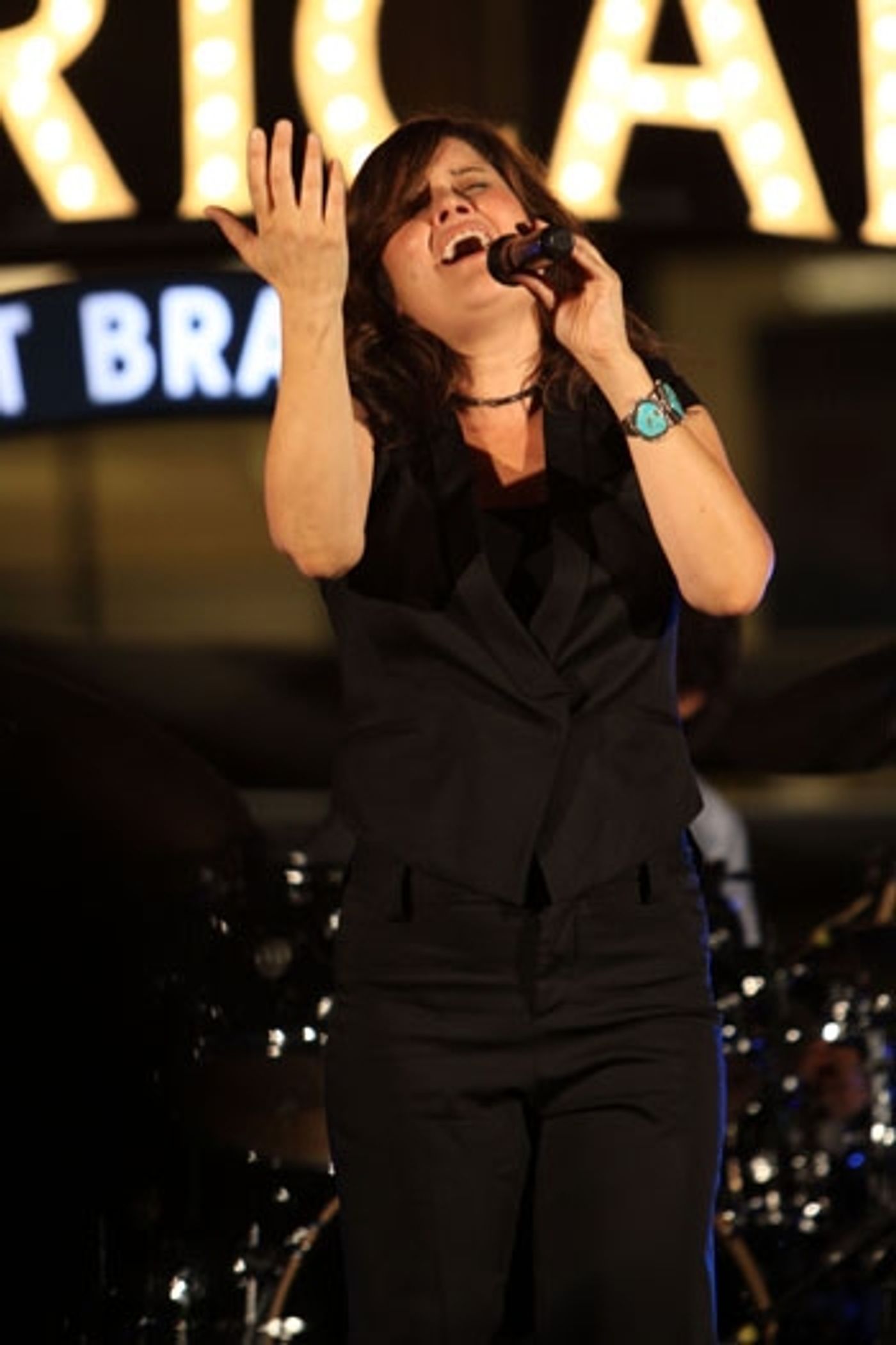 Photo Coverage: Grammy winner Paula Cole with Tyler Hilton & Vintage Trouble at Summer Concert Series  Image