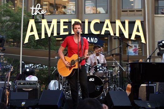 Photo Coverage: Grammy winner Paula Cole with Tyler Hilton & Vintage Trouble at Summer Concert Series — photo 8 of 18