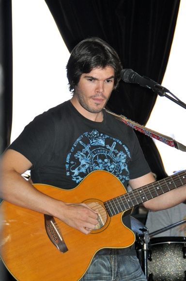 Dustin Brawley Photo