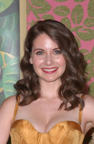 Alison Brie Photo