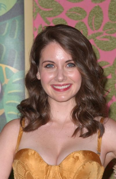 Alison Brie Photo