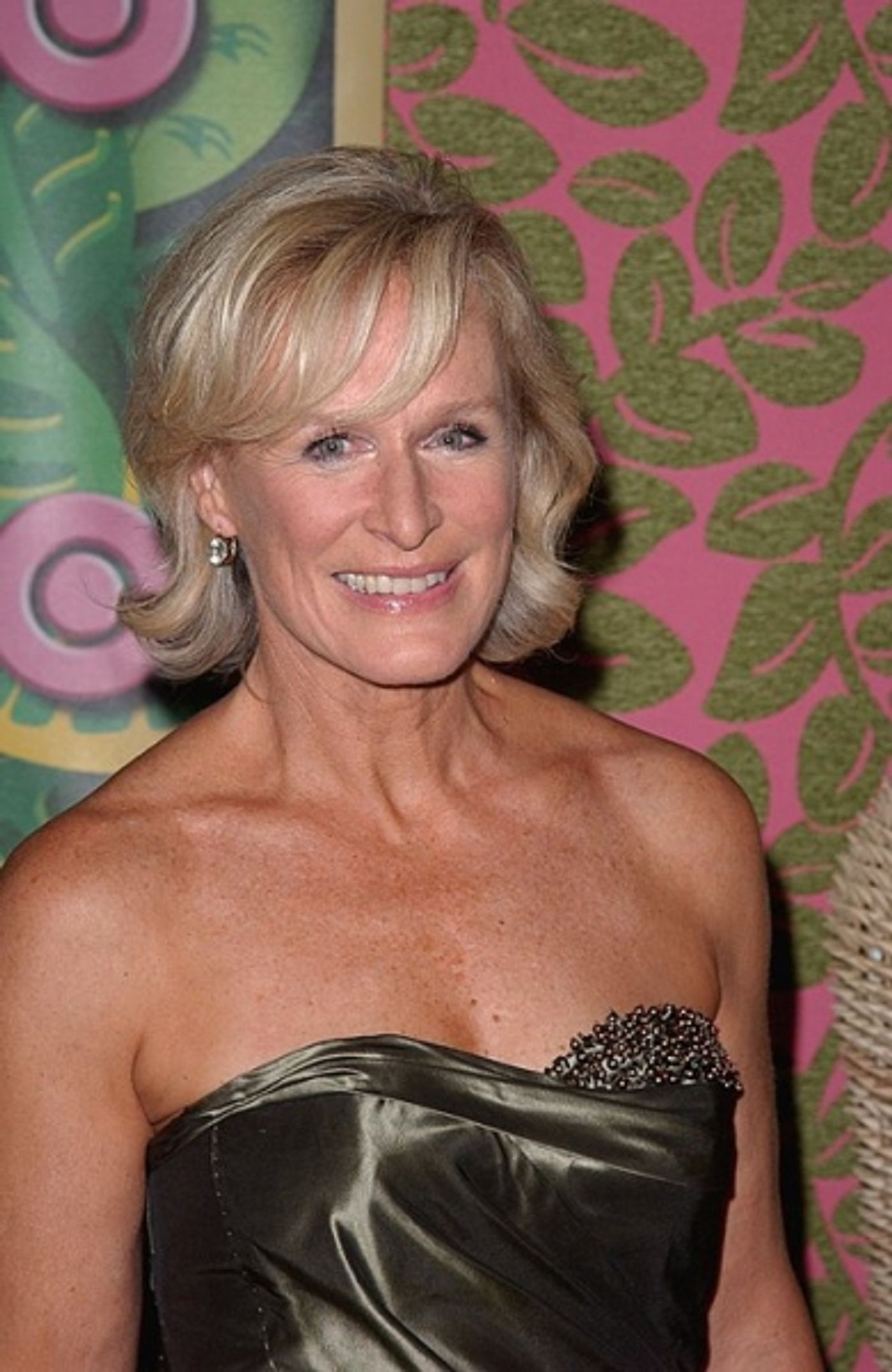 Photo Coverage: 2010 Emmy Coverage - HBO After-Party  Image