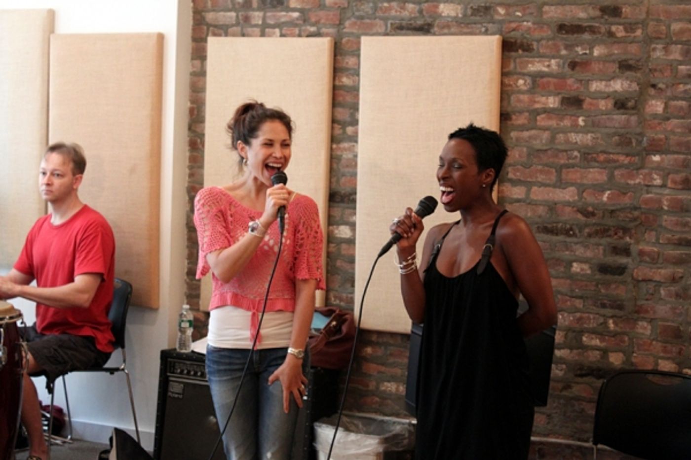 Photo Flash: To Mexico From New York With Love In Rehearsal  Image