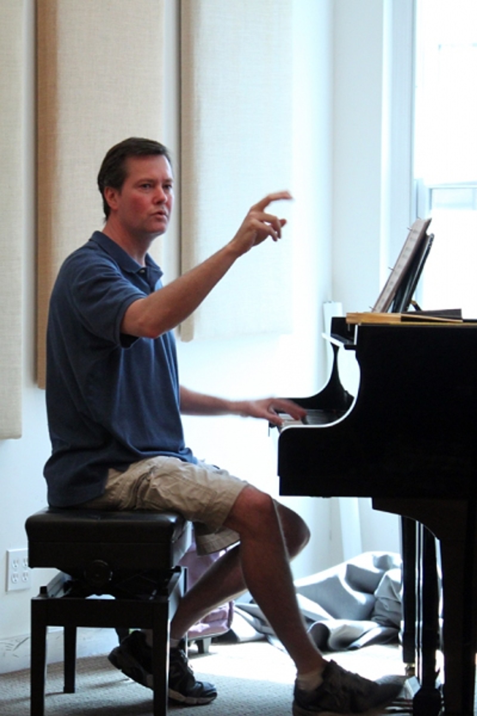 Photo Flash: To Mexico From New York With Love In Rehearsal — photo 8 of 11