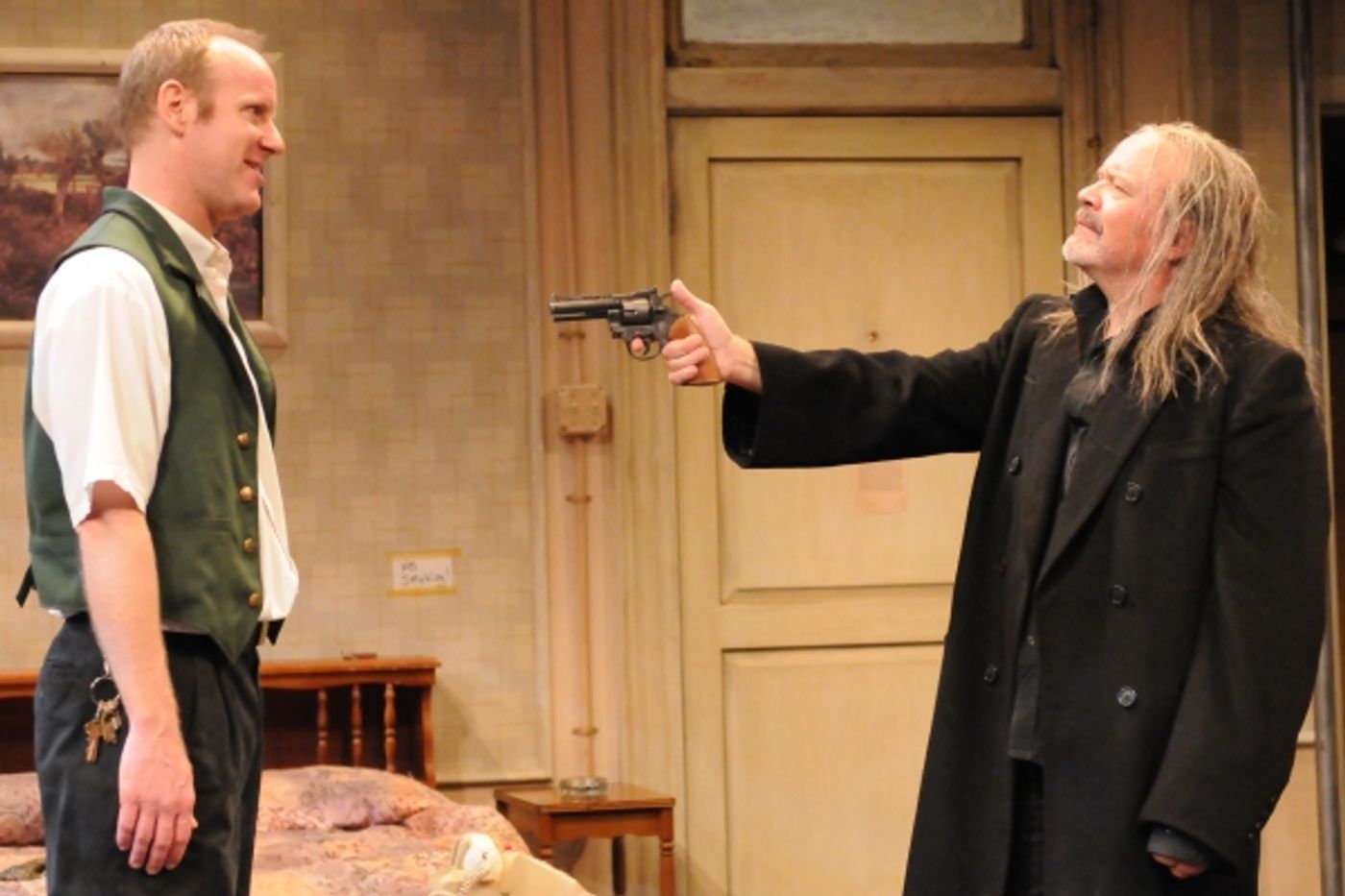Photo Flash: Alley Theatre's A BEHANDING IN SPOKANE  Image