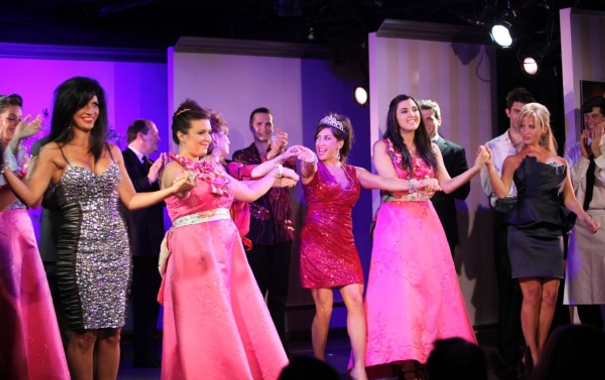 Teresa Giudice, Lauren Manzo, Caroline Manzo, Jacqueline Laurita, Ashley Holmes and Dina Manzo
 at 