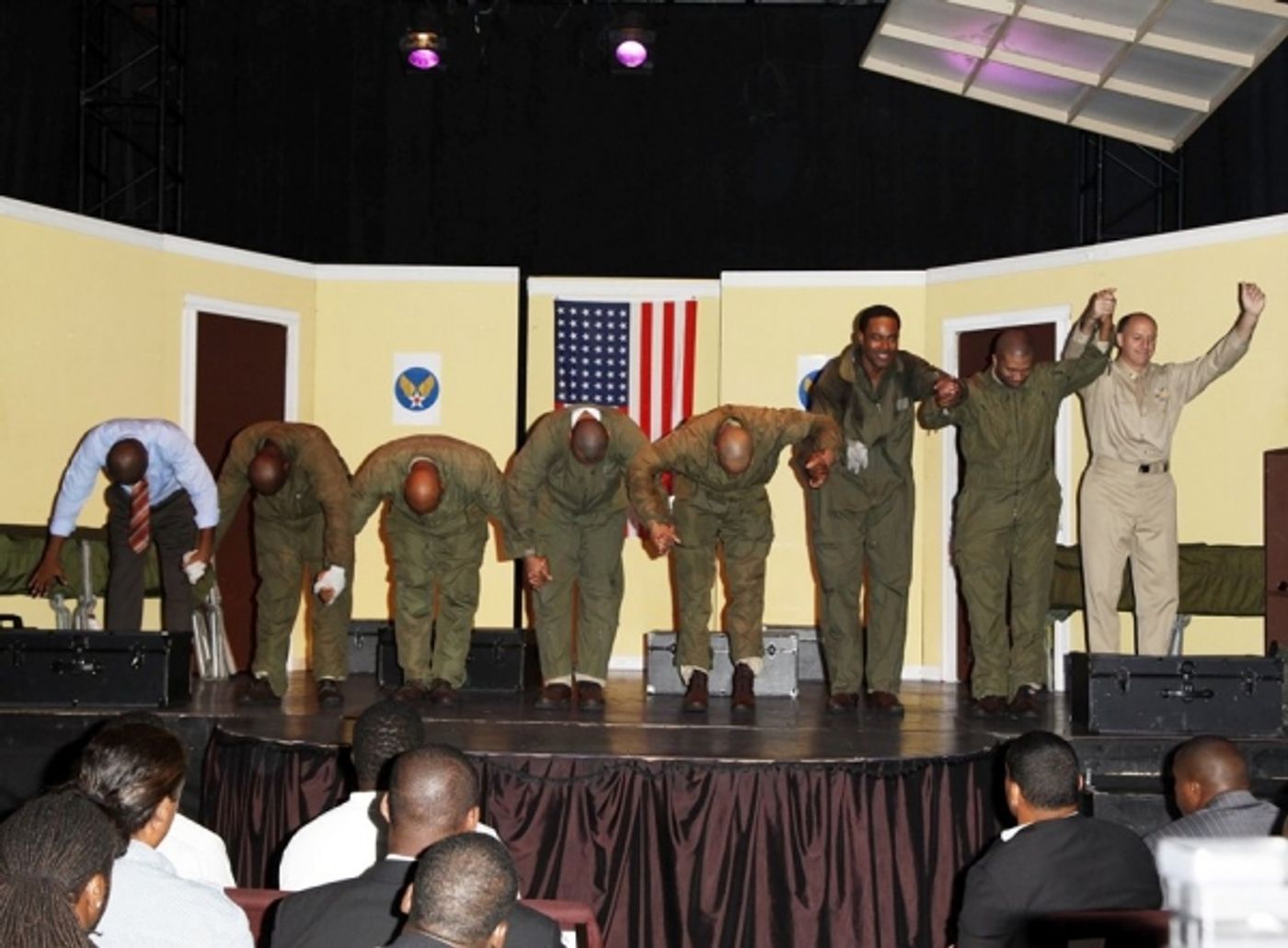 Photo Coverage: NY Jets Visit BLACK ANGELS OVER TUSKEGEE Photo Coverage: NY Jets Visit BLACK ANGELS OVER TUSKEGEE Image