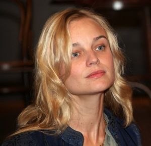 Hannah Yelland Photo