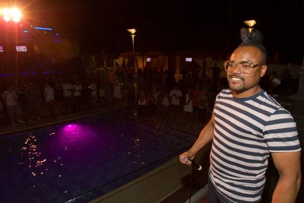 Photo Coverage: Will.I.AM DJ's at Moorea Beach Club at Mandalay Bay — photo 13 of 31