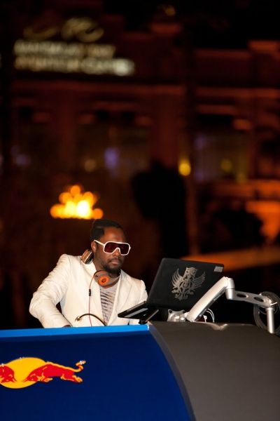 Photo Coverage: Will.I.AM DJ's at Moorea Beach Club at Mandalay Bay — photo 28 of 31