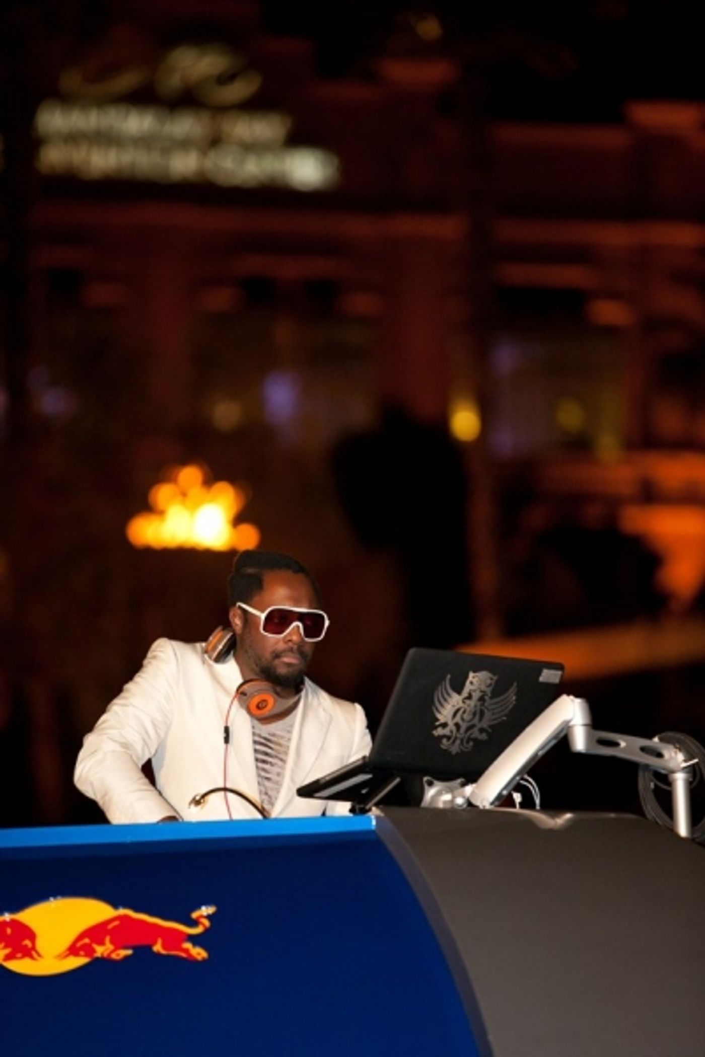 Photo Coverage: Will.I.AM DJ's at Moorea Beach Club at Mandalay Bay  Image