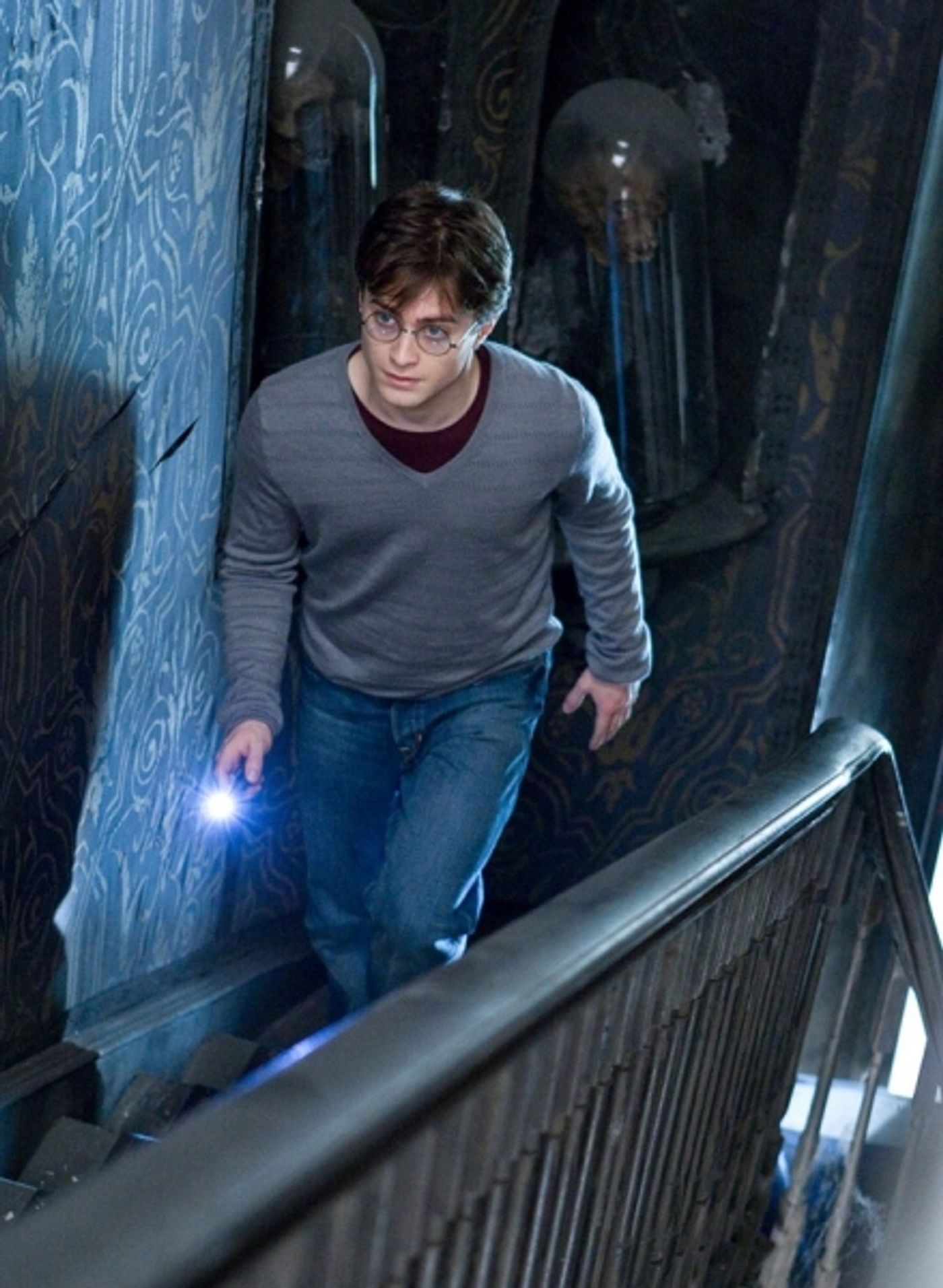Photo Flash: Radcliffe in 'Deathly Hallows' - New Promo Shots!  Image