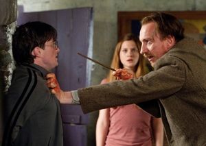 Daniel Radcliffe and Bonnie Wright @ BroadwayWorld Daniel Radcliffe and Bonnie Wright Photo