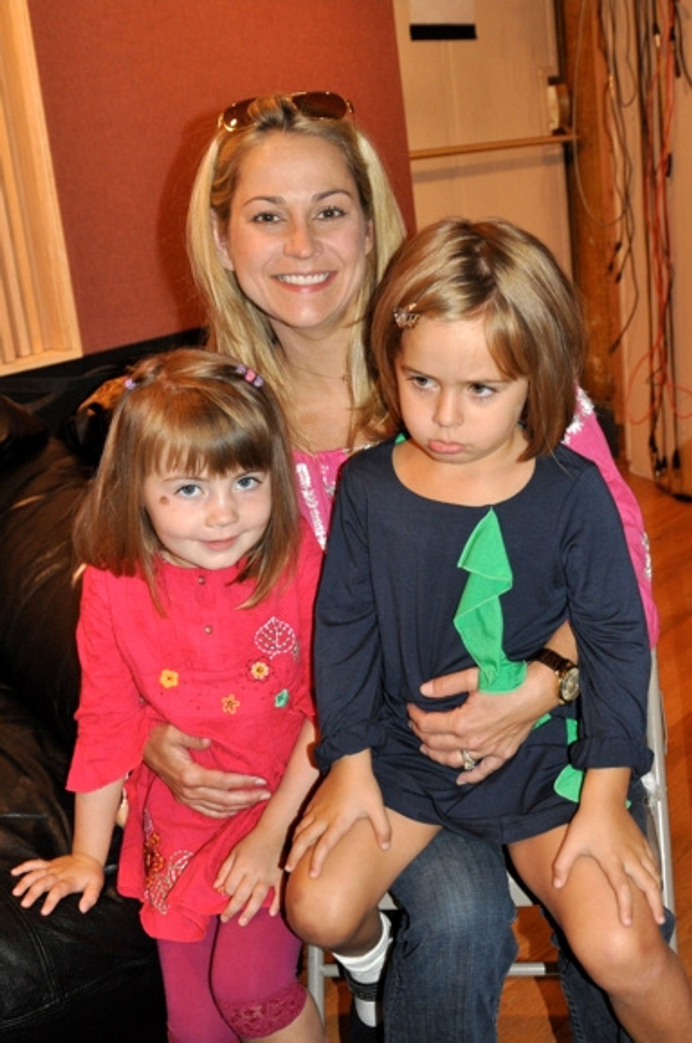 Photo Coverage: MEMPHIS Records for 'Carols For A Cure'  Image