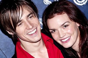 Reeve Carney & Jennifer Damiano
 Photo