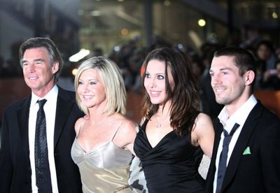 John Easterling, Olivia Newton-John, Chloe Lattanzi, and musician Crosby Loggins  Photo