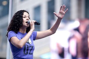 Mandy Gonzalez Photo