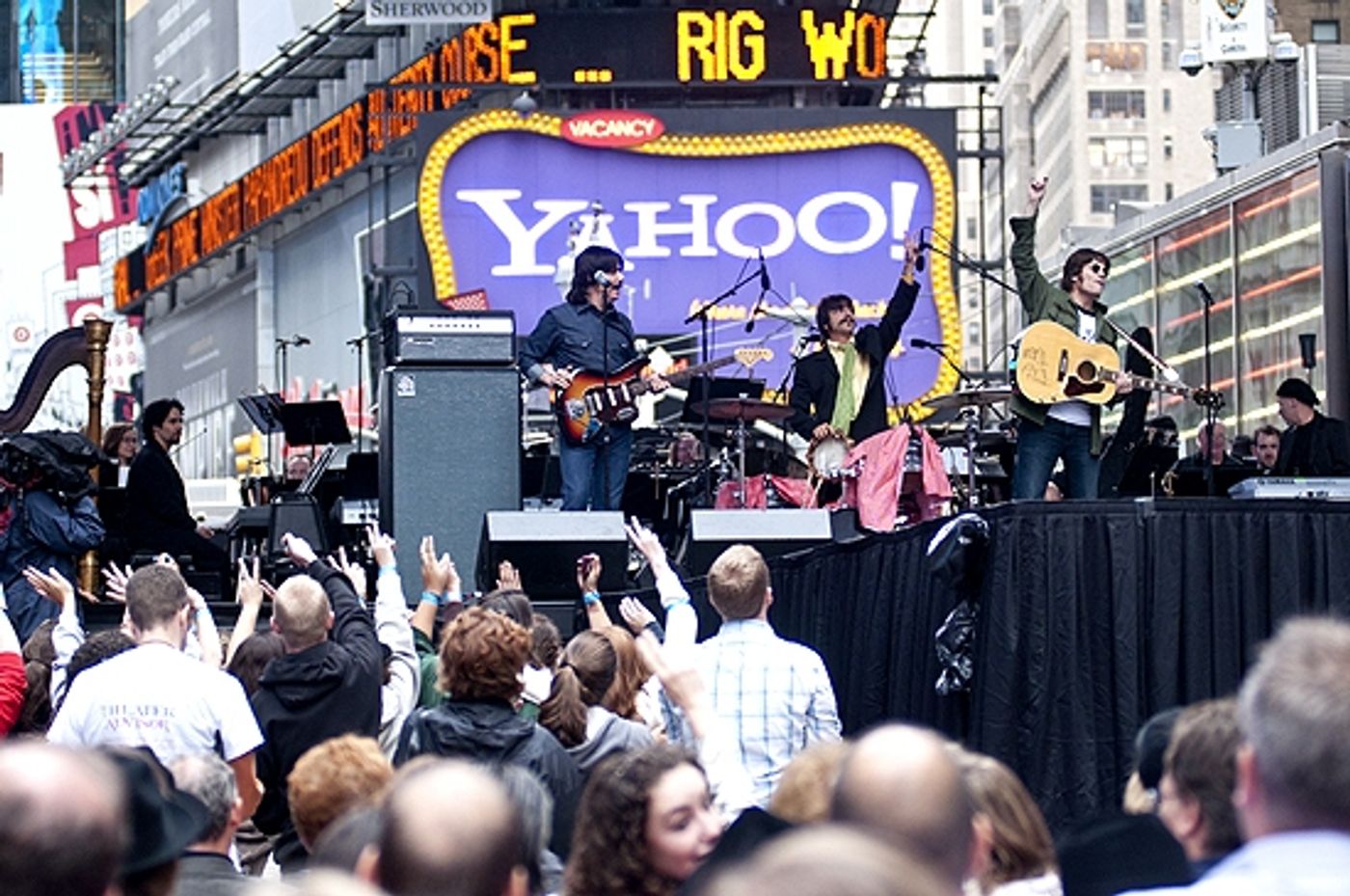 Photo Coverage: Broadway on Broadway 2010 - Part 2  Image