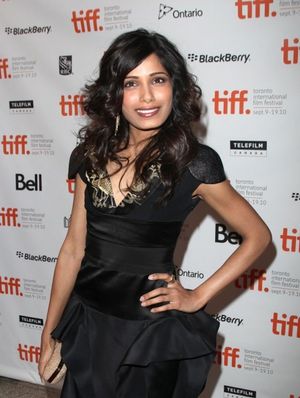 Freida Pinto Photo