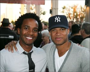 Andre Holland (L) and Glen Davis @ BroadwayWorld Andre Holland (L) and Glen Davis Photo