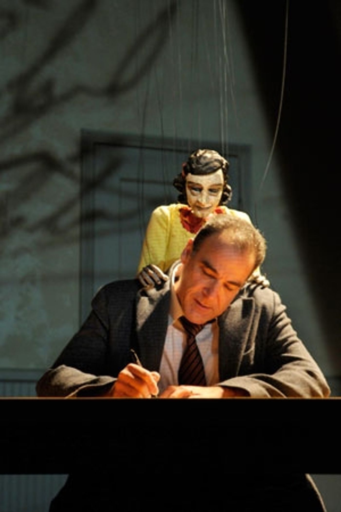 Photo Flash: Berkeley Rep Opens COMPULSION with Patinkin  Image