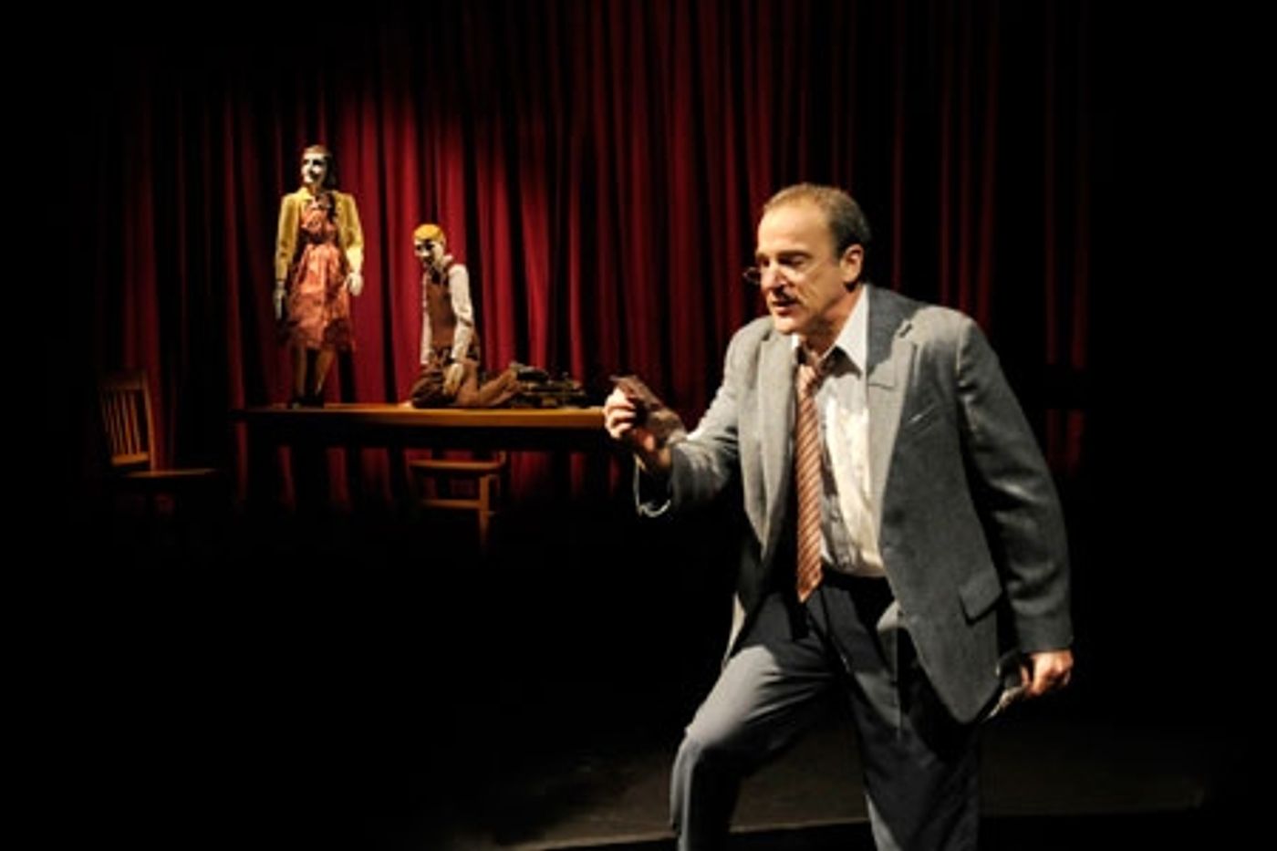 Photo Flash: Berkeley Rep Opens COMPULSION with Patinkin  Image