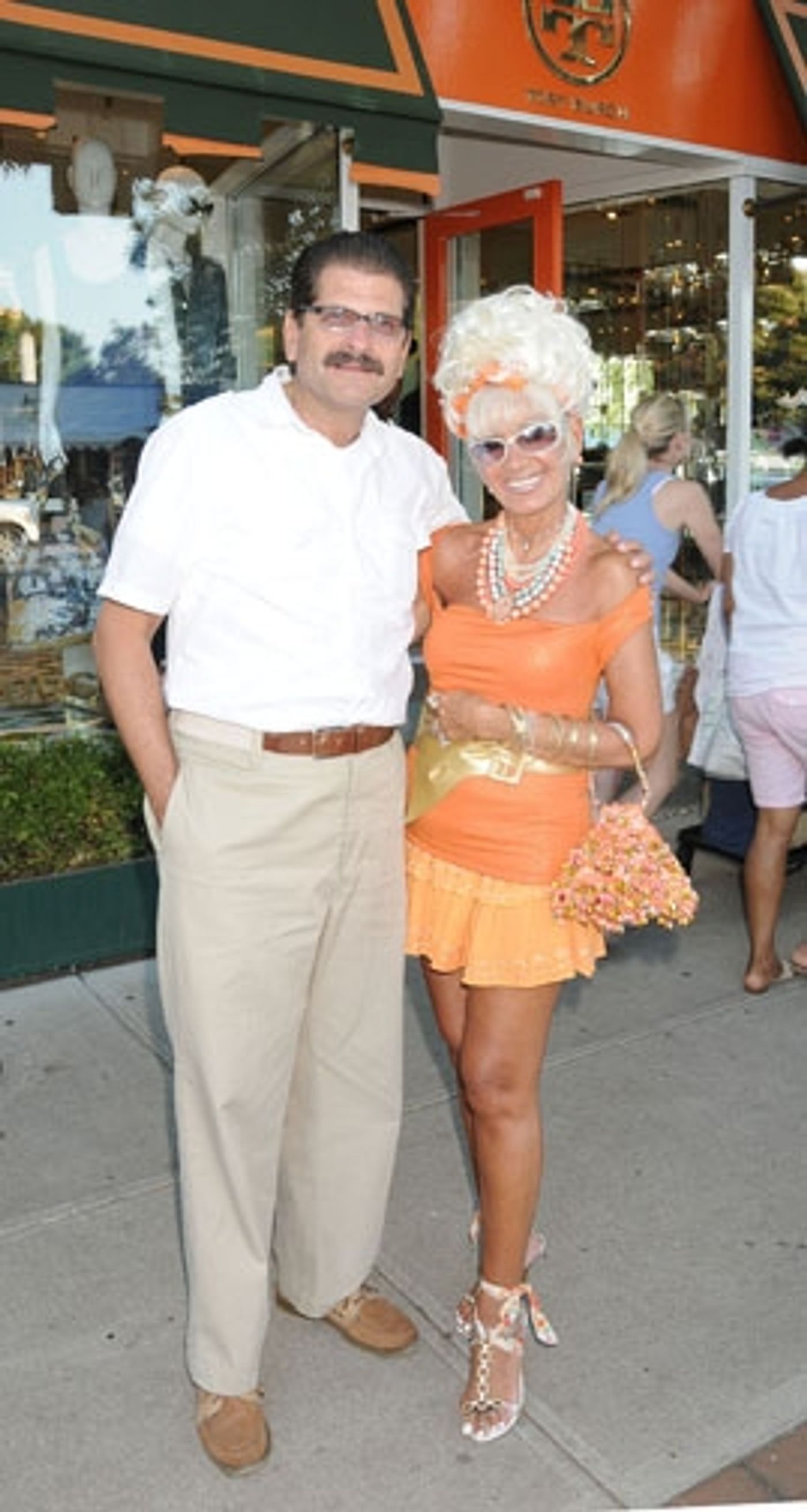 Photo Coverage: Theatre Museum Shopping Event at Tory Burch  Image