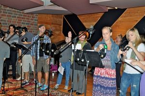 Andy Karl, Blake Whyte, Jered Bortz, Kenway Kua, Kathy Fitzgerald, Stephanie Torns an Photo
