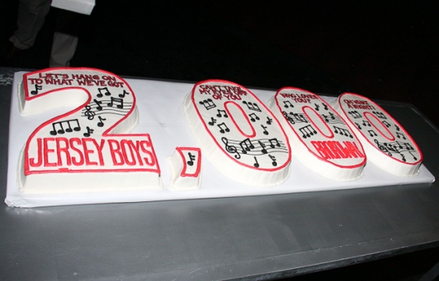 Photo Coverage: JERSEY BOYS Celebrates 2000 Performances on Broadway  Image