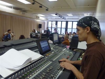 Gabe Wood mixes Photo
