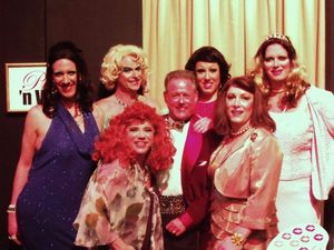 Robert Young, Mike Pryor, Patrick Hobbs, Brett Yeakey, Kris Farnsworth, Rusty Hockenb Photo