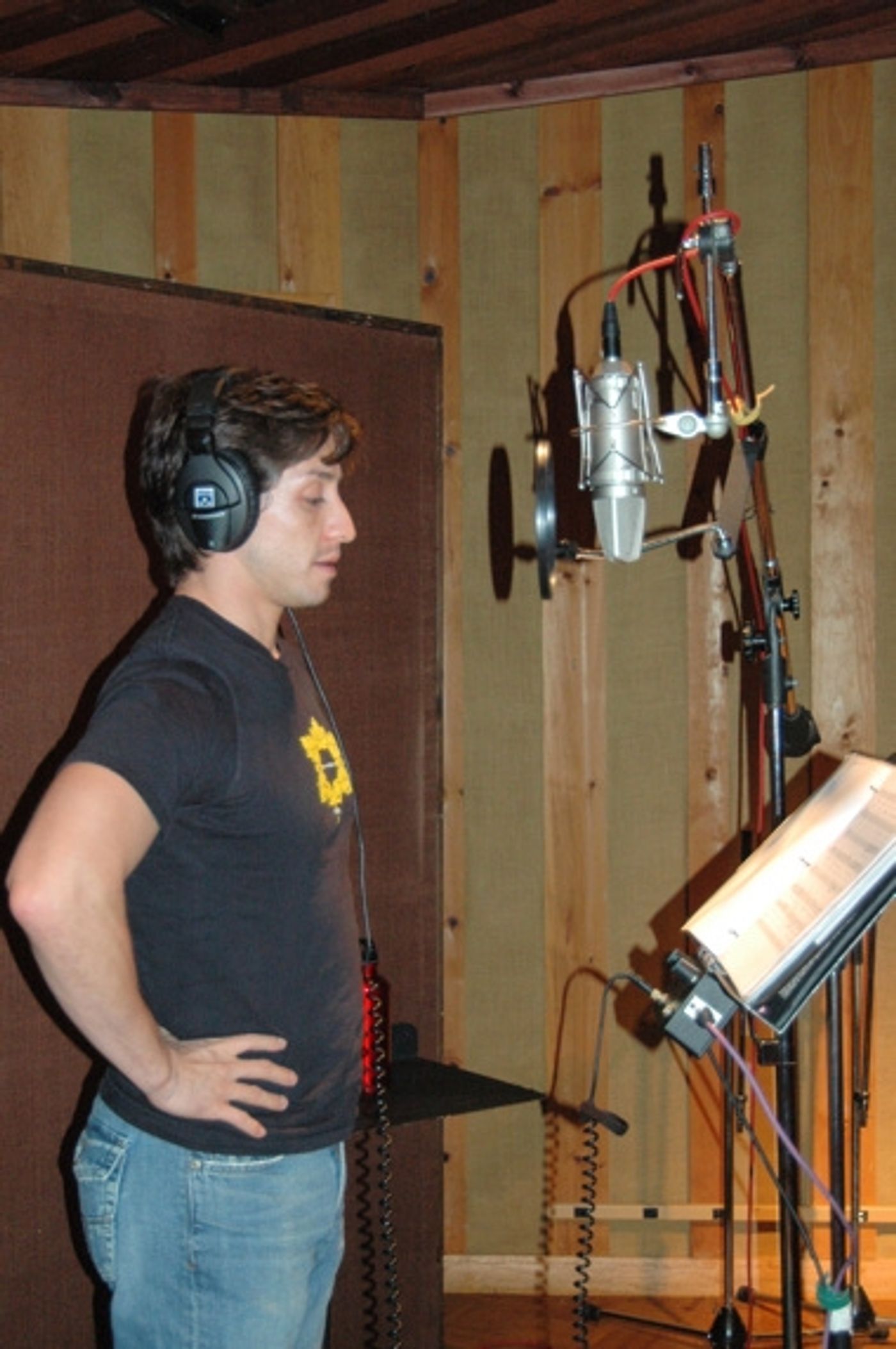 Photo Coverage: Peters & WEST SIDE STORY Sing 'Carols For A Cure'  Image