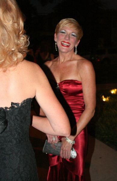 Photo Coverage: Red Carpet Arrivals at First Night Nashville Theatre Honors, Part 2 — photo 31 of 38