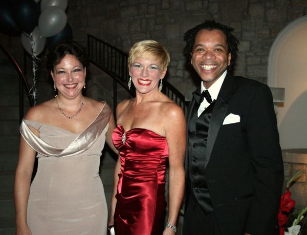 Photo Coverage: Red Carpet Arrivals at First Night Nashville Theatre Honors, Part 2 — photo 34 of 38