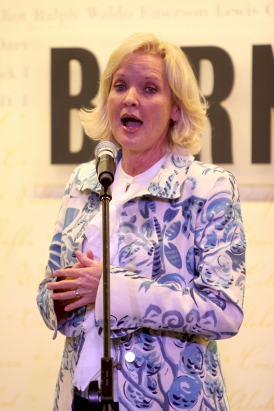 Photo Coverage: Christine Ebersole Sings Noel Coward at B&N  Image