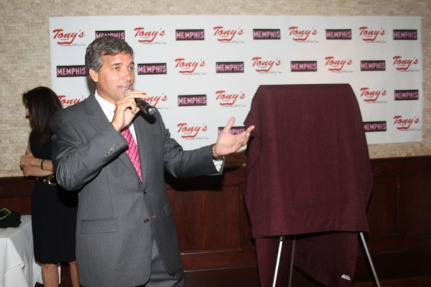 Photo Coverage: Tony di Napoli's Honors MEMPHIS!  Image