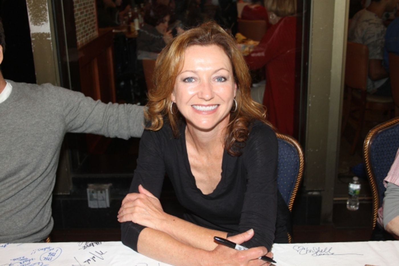 Photo Coverage: 2010 BC/EFA Flea Market - Celebrity Tables!  Image