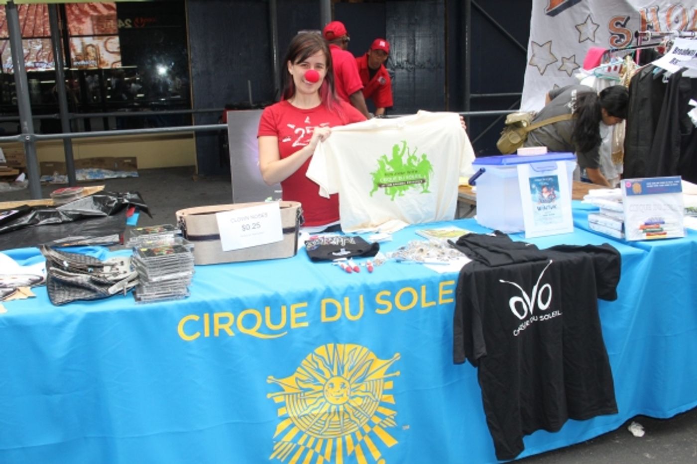 Photo Coverage: 2010 BC/EFA Flea Market!  Image