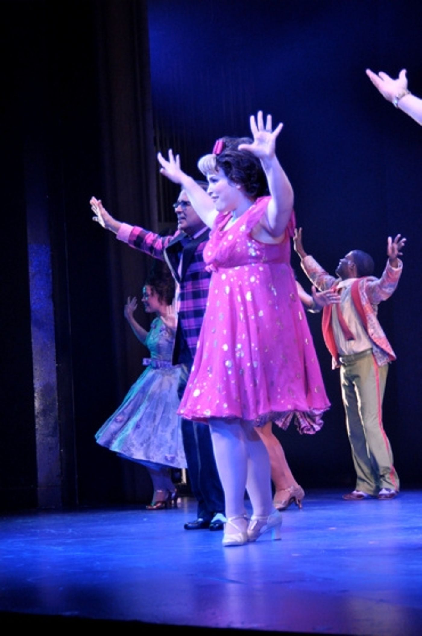 Photo Coverage: Sieber Opens in HAIRSPRAY at Paper Mill!  Image